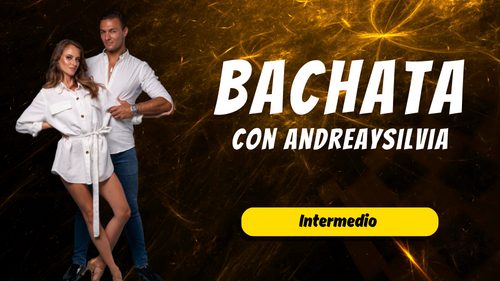 Un uomo e una donna posano insieme in abiti da ballo su uno sfondo scuro e luminoso. Il testo recita Bachata con Andrea y Silvia, evidenziando un evento online di bachata della Freedance Academy, con un pulsante giallo sotto la scritta Intermedio.